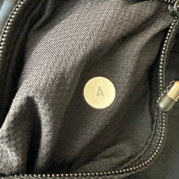 Lululemon Run Crop II Full-On Luxtreme (Mesh) Good Vibes Deep Navy Black Size 4 - Picture 8 of 11